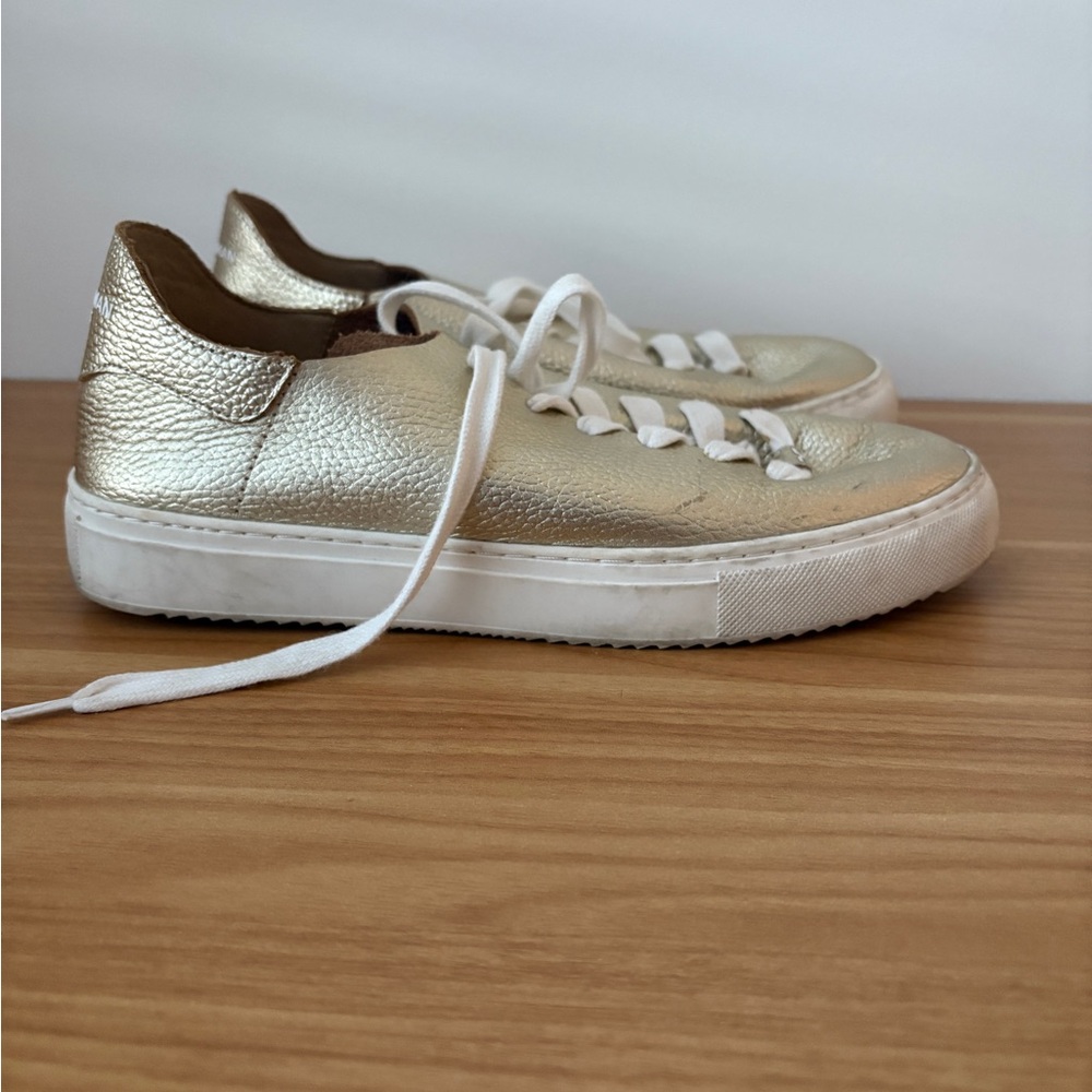 Sam Edelman Metallic Gold Textured Sneakers - Picture 5 of 7